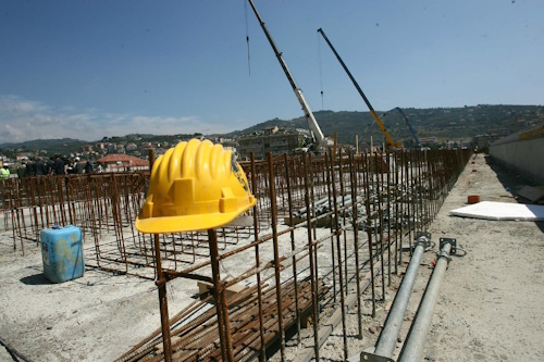 Le responsabilità dei garanti della sicurezza non si elidono, ma si sommano. L’ennesima conferma del principio da parte della Corte di Cassazione