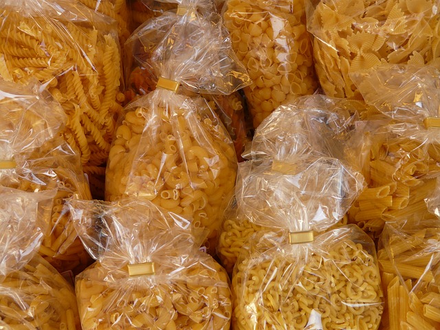 Imballaggi alimentari, in arrivo nuove sostanze ammesse e restyling restrizioni