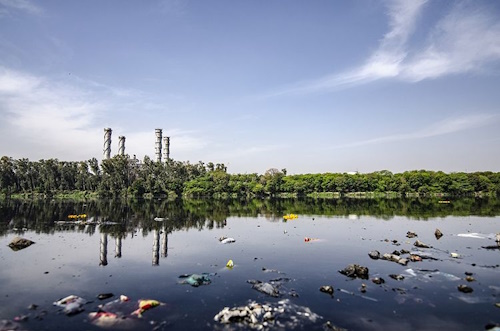 Trasferimento dei siti industriali nel tempo, responsabilità per inquinamento e obbligo di bonifica. La summa dei principi di diritto da parte del TAR della Toscana.