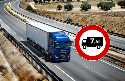 Calendario dei divieti di circolazione mezzi pesanti e camion 2025