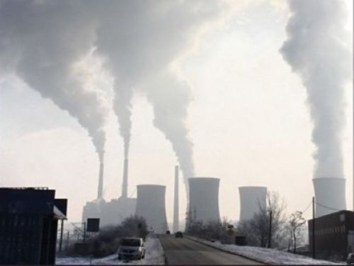 Gas serra, ISPRA: lieve aumento nel 2025 ma intensità emissiva in calo