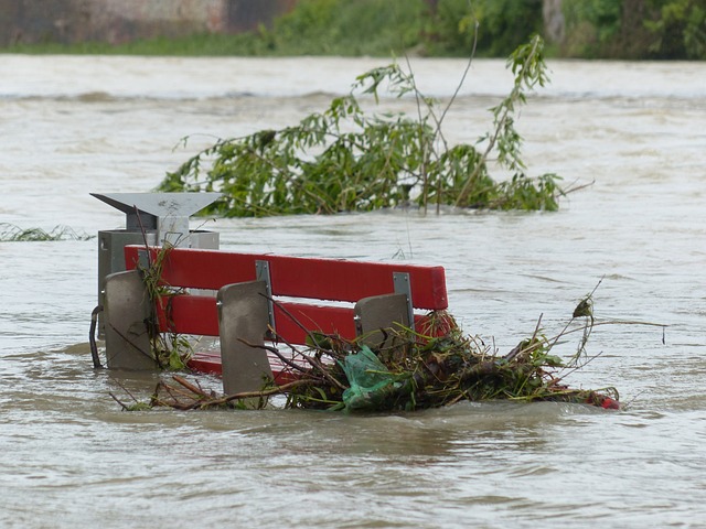 Alluvione in Emilia Romagna, le disposizioni sullo smaltimento rifiuti